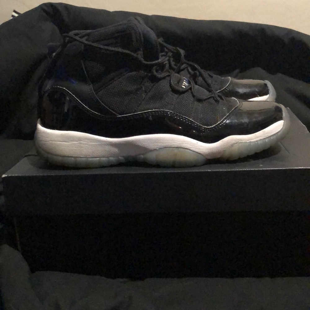 Jordan 11 space jams